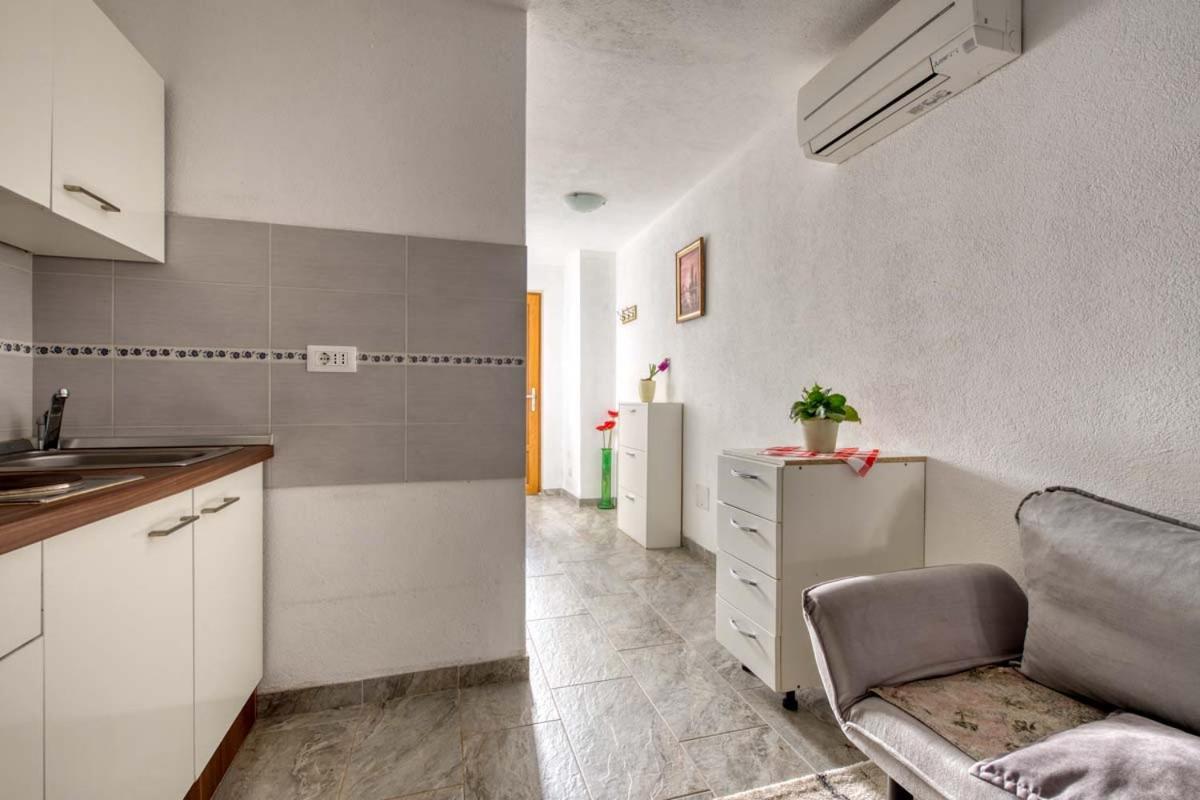 Apartments Ina & Ika Rovinj Exterior foto